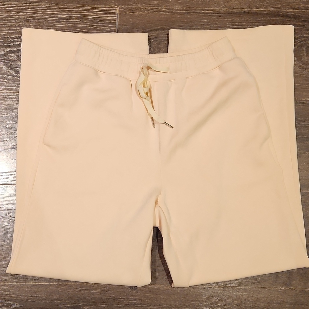 ❤️ NWOT! PEACH HIGH RISE WIDE LEG SWEATPANTS / LOUNGE PANTS, SMALL